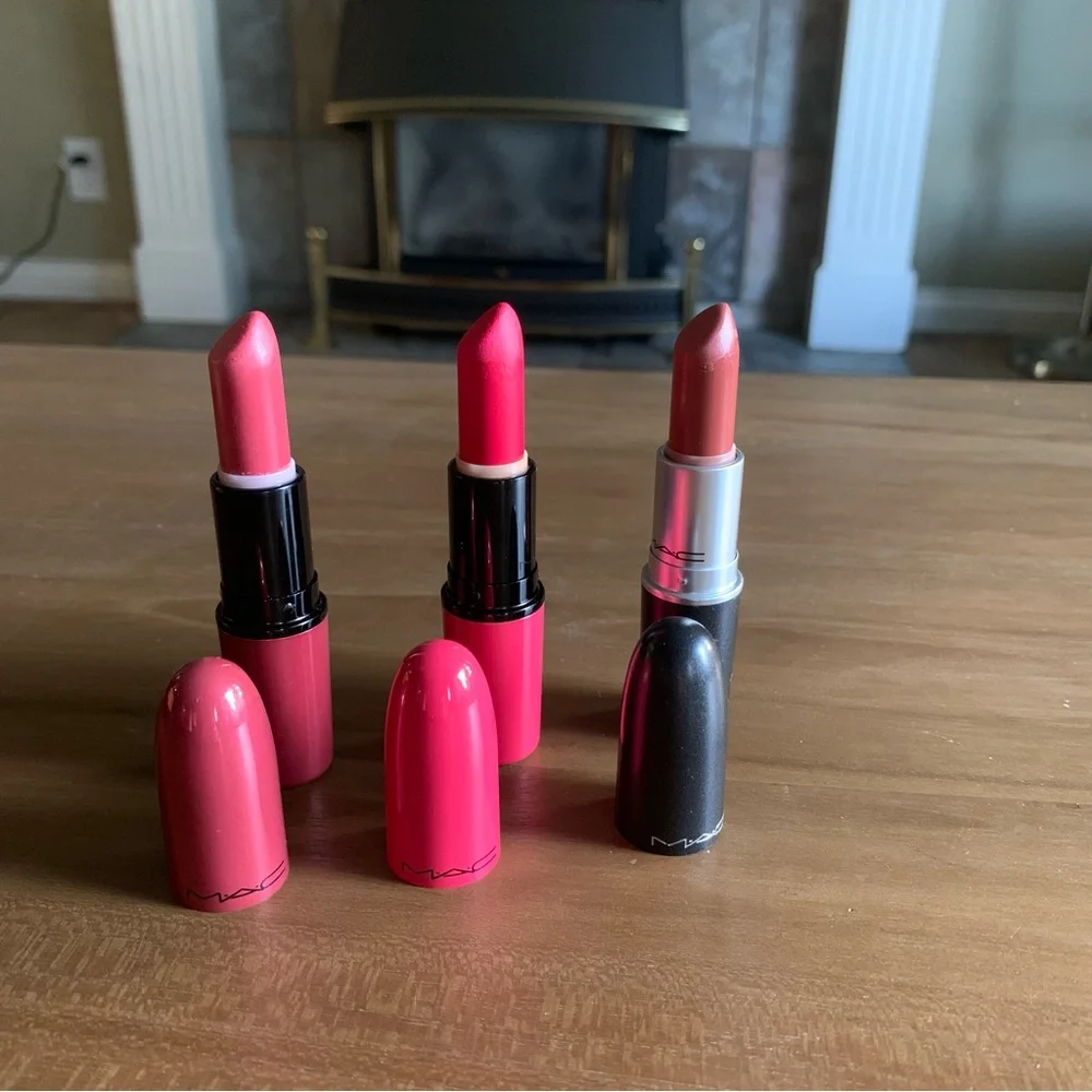 MAC Cosmetics Lipstick Set - Picture 2 of 2